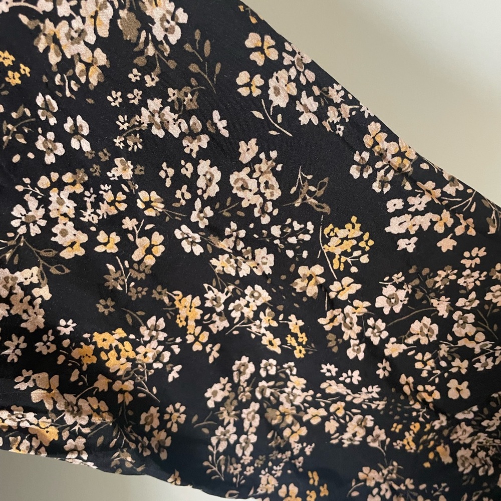 Maurices Casual Dress shirt with beautiful floral design!